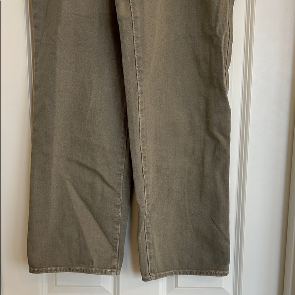 NWT PacSun Sage Green 100% Cotton Boyfriend Jeans | Size 31 | Olive Denim - Picture 5 of 11